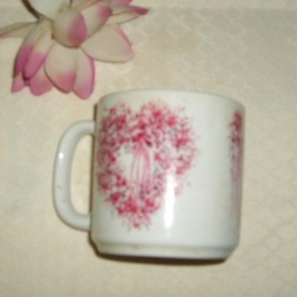 Beautiful Mug Pink Flowers Heart Design Vintage